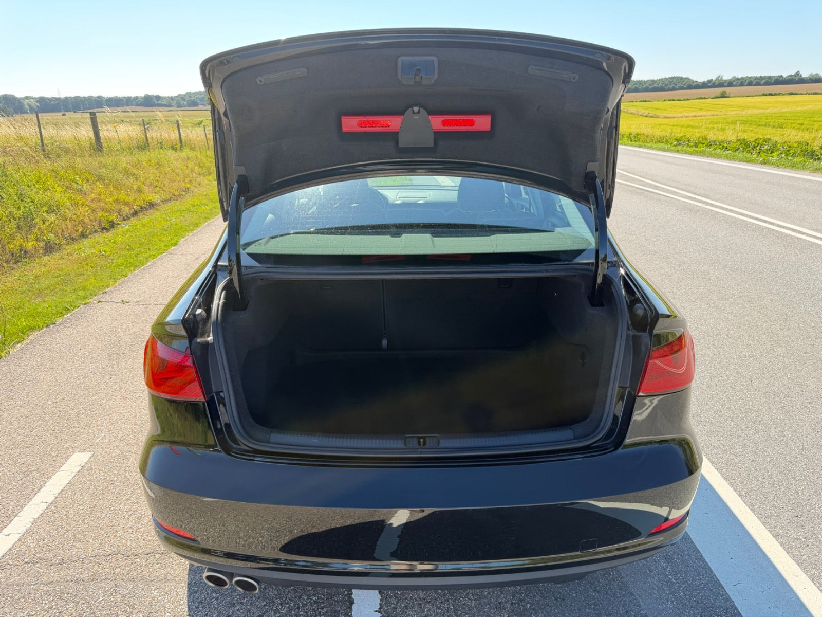 Sort Audi A3 fra 2016