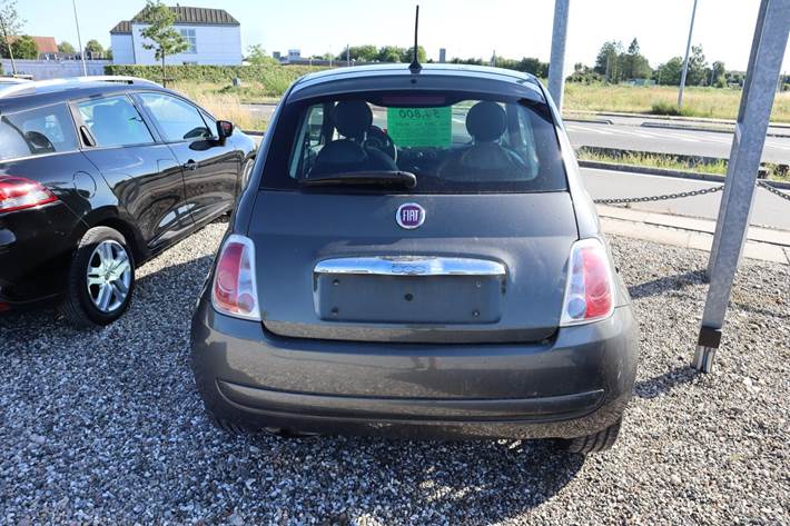 Grå Fiat 500 fra 2013