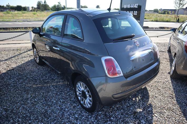 Grå Fiat 500 fra 2013