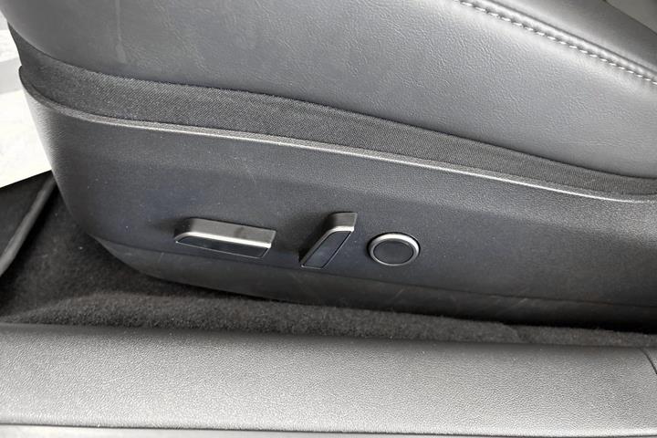 Sort Tesla Model 3 fra 2023