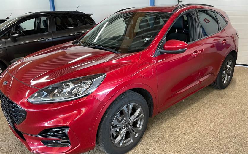 Ford Kuga 2,5 PHEV ST-Line X CVT