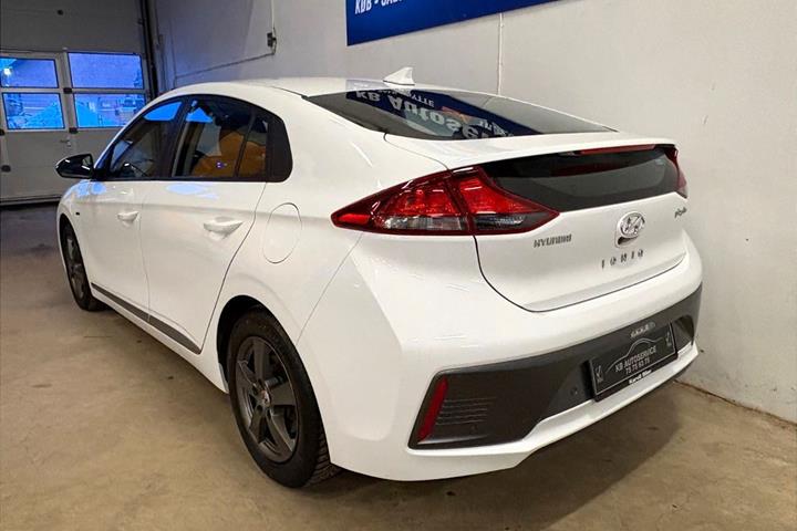 Hvid Hyundai Ioniq fra 2020