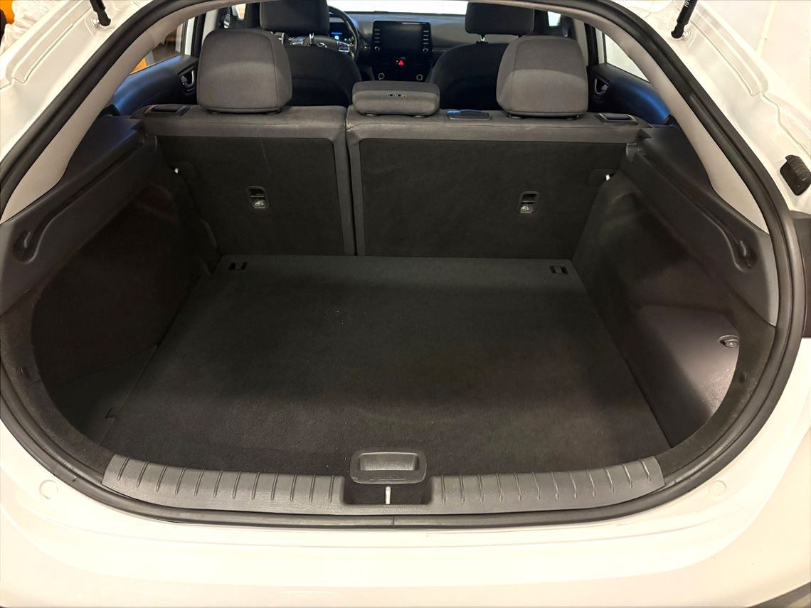 Hvid Hyundai Ioniq fra 2020