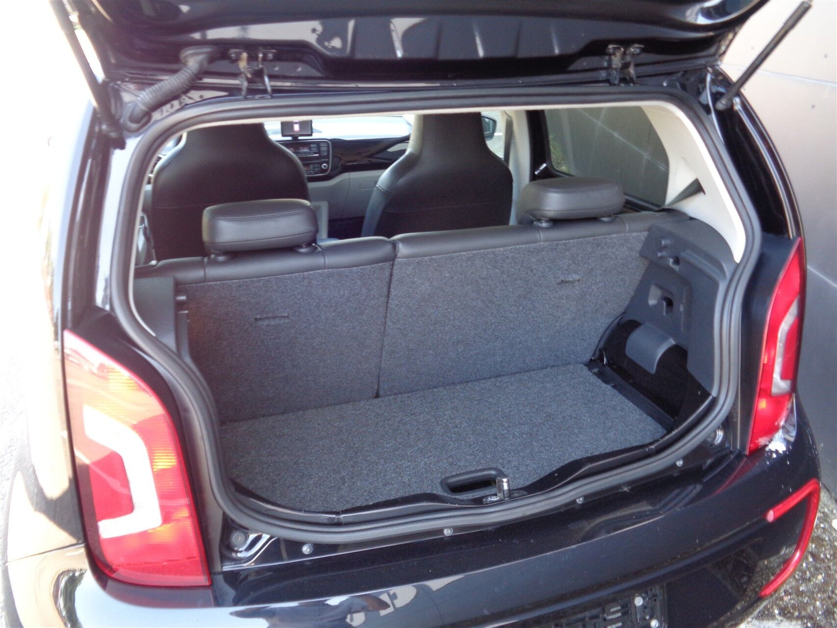 Sort VW UP! fra 2015