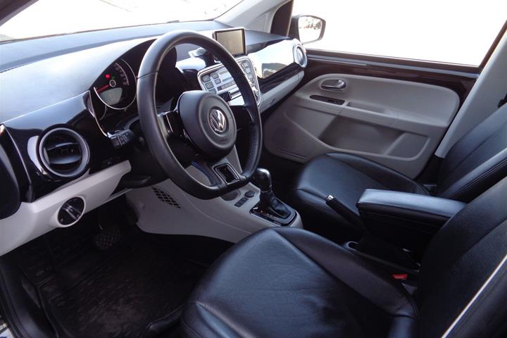 Sort VW UP! fra 2015