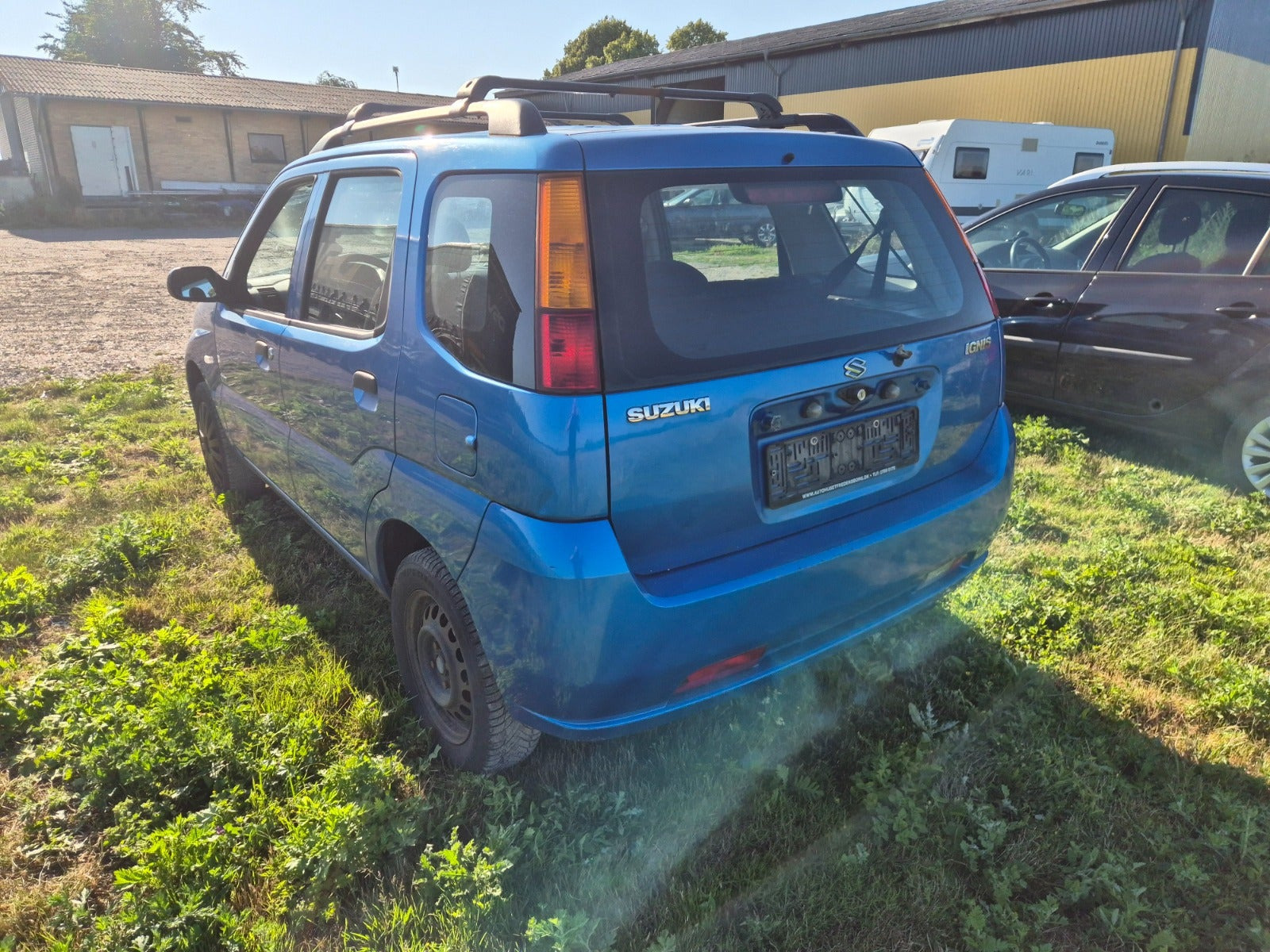 Blå Suzuki Ignis fra 2005