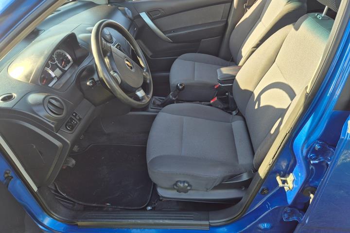 Blå Chevrolet Aveo fra 2010