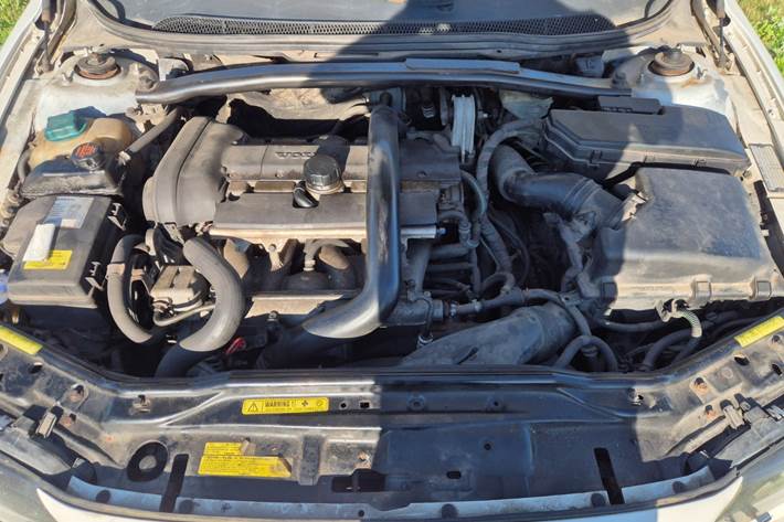 Hvid Volvo V70 fra 2002