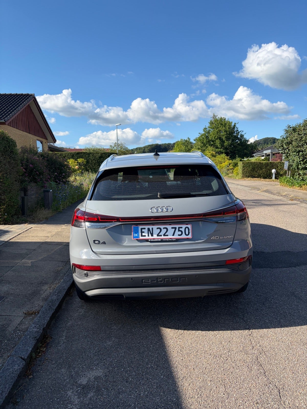 Grå Audi Q4 e-tron fra 2021