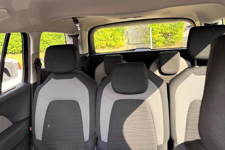 Sort Citroën Grand C4 Picasso fra 2014