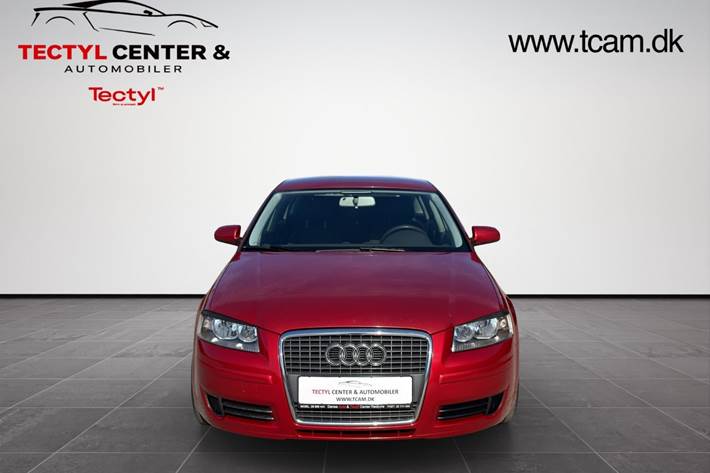 Rød Audi A3 fra 2008