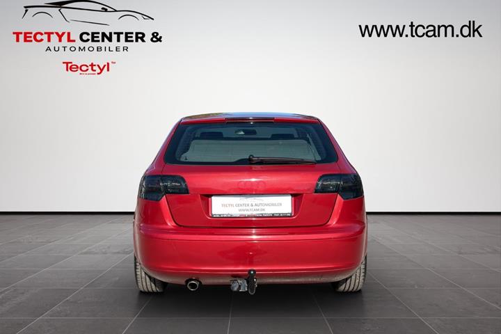 Rød Audi A3 fra 2008