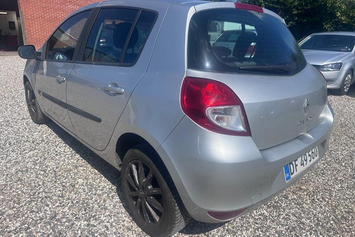 undefined Renault Clio III fra 2011