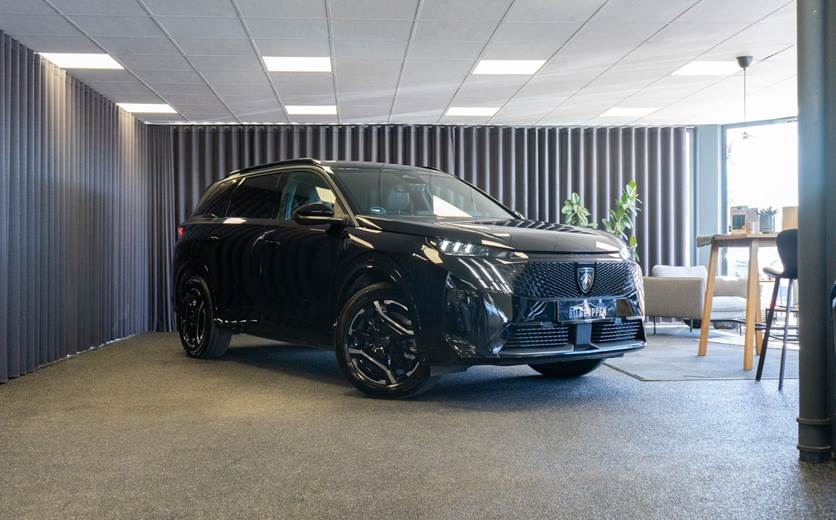 Peugeot e-5008 77 GT 7prs