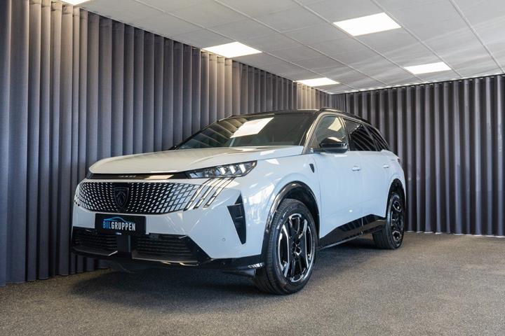Hvid Peugeot e-5008 fra 2026