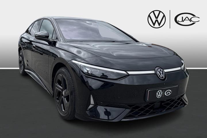 Sort VW ID.7 fra 2025 set udefra