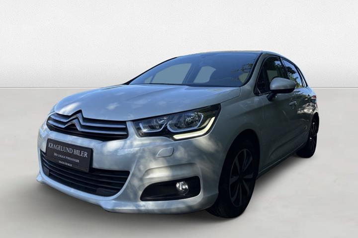 Grøn Citroën C4 fra 2018 set udefra