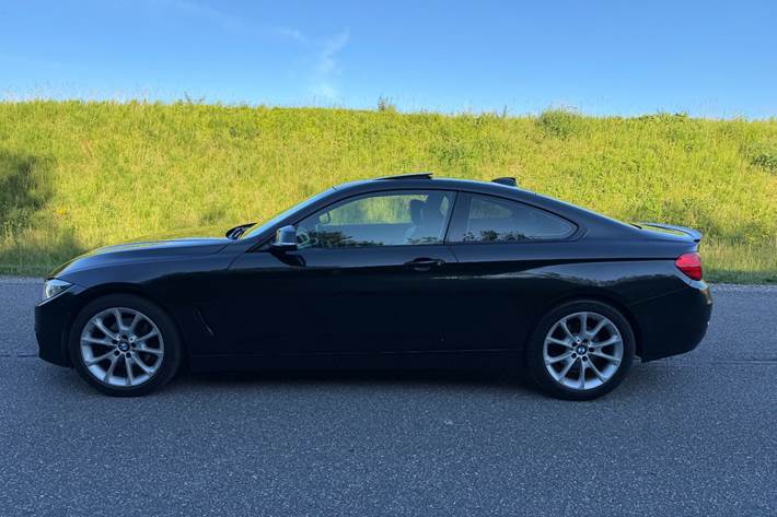Sort BMW 420d fra 2015
