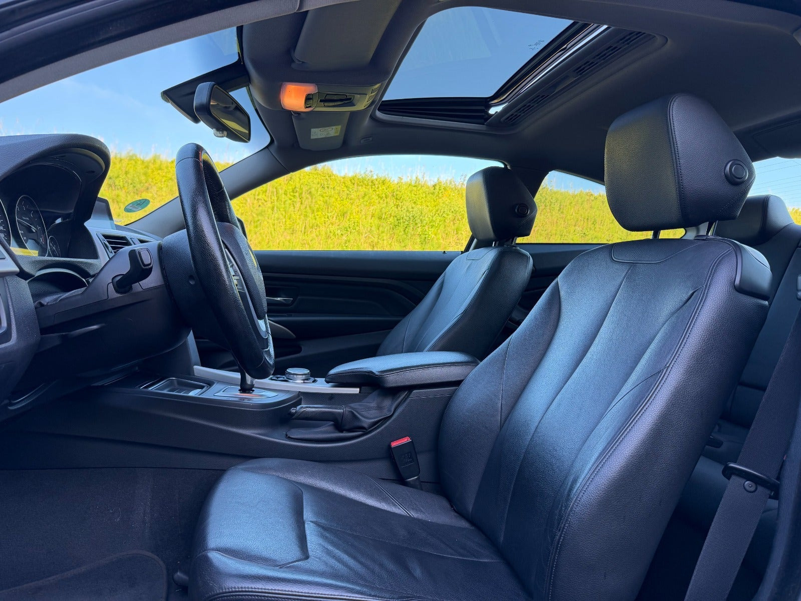 Sort BMW 420d fra 2015
