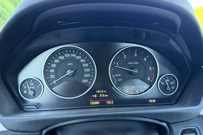 Sort BMW 420d fra 2015