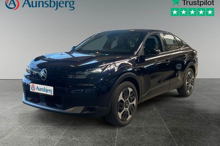 Blå Citroën ë-C4 X fra 2025 set udefra