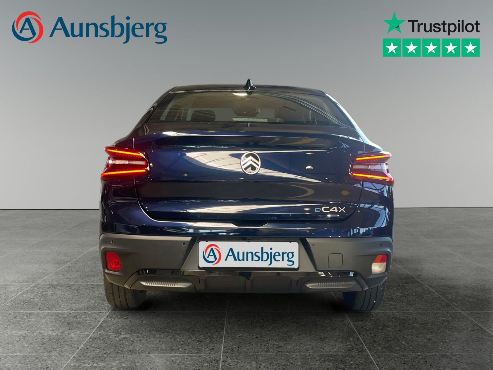 Blå Citroën ë-C4 X fra 2025