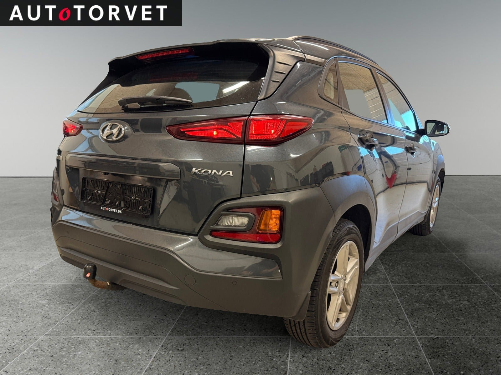 Grå Hyundai Kona fra 2017