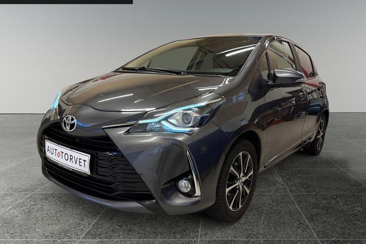 Grå Toyota Yaris fra 2019 set udefra