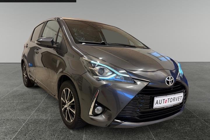 Grå Toyota Yaris fra 2019