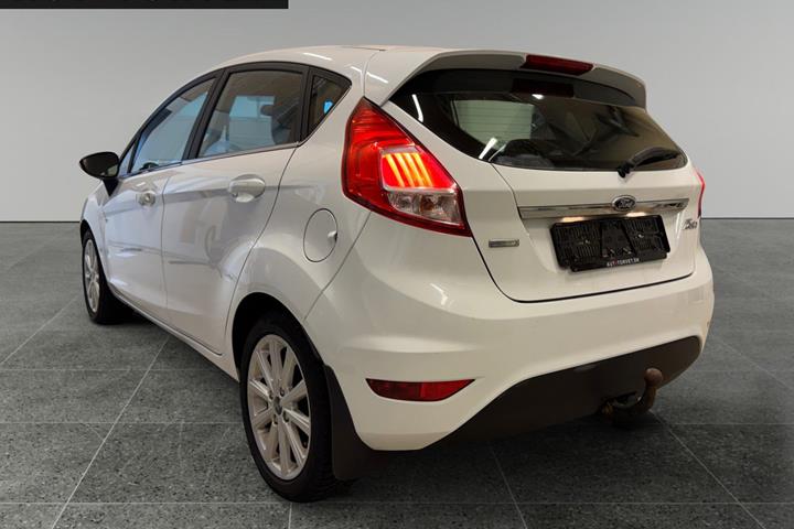 Hvid Ford Fiesta fra 2015