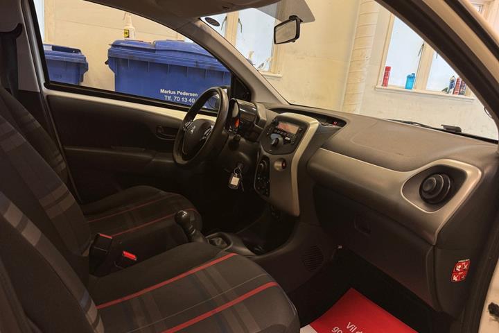 Hvid Peugeot 108 fra 2014