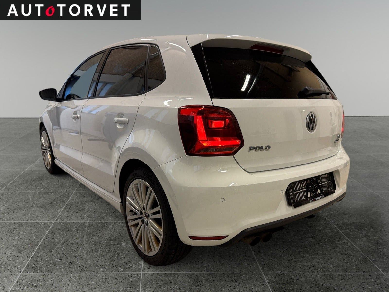 Hvid VW Polo fra 2015