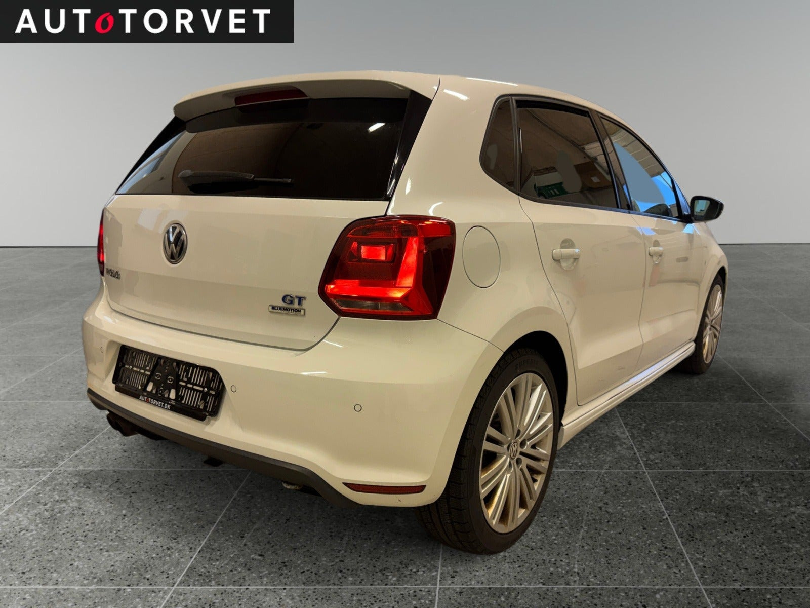 Hvid VW Polo fra 2015