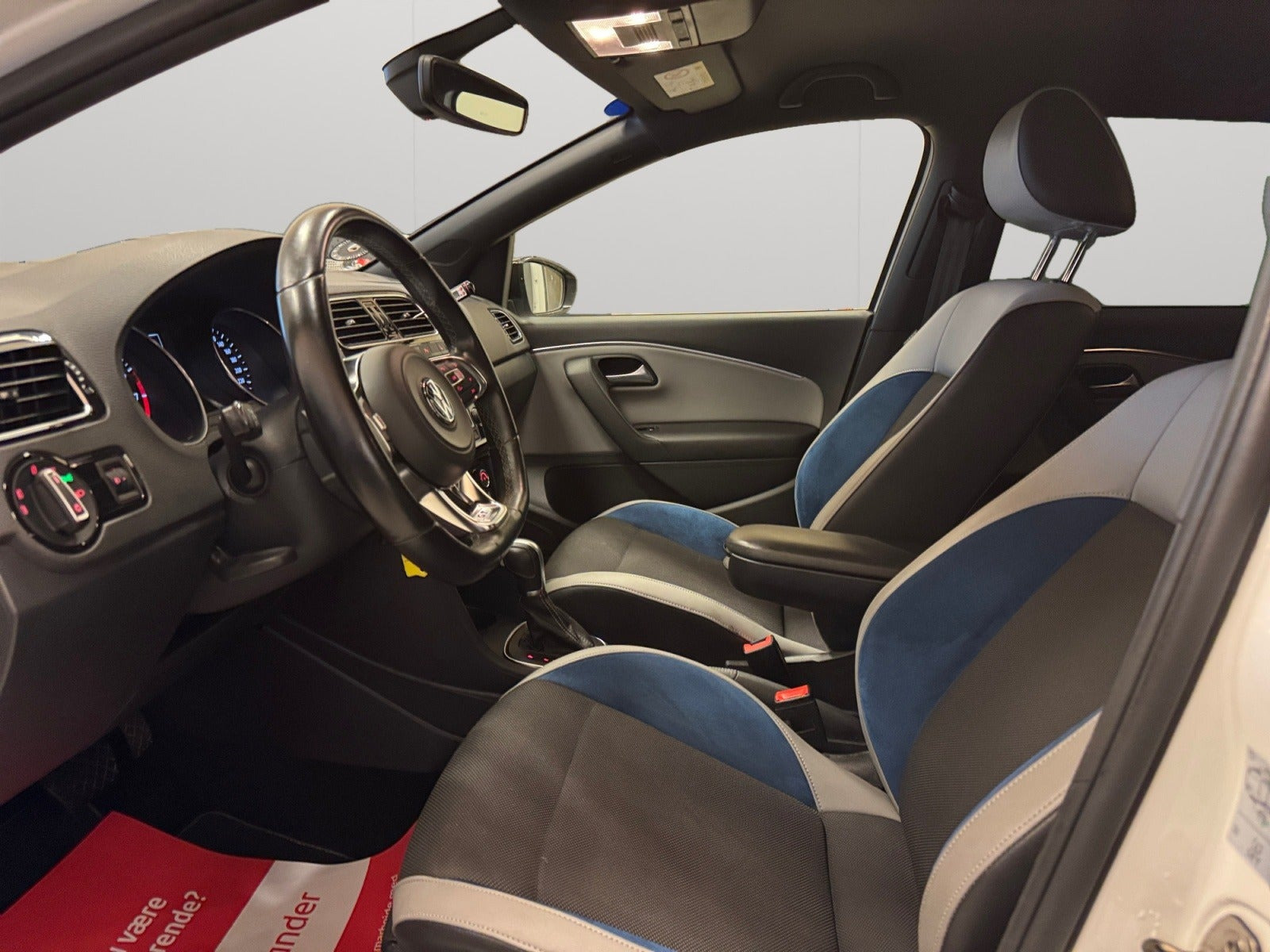 Hvid VW Polo fra 2015