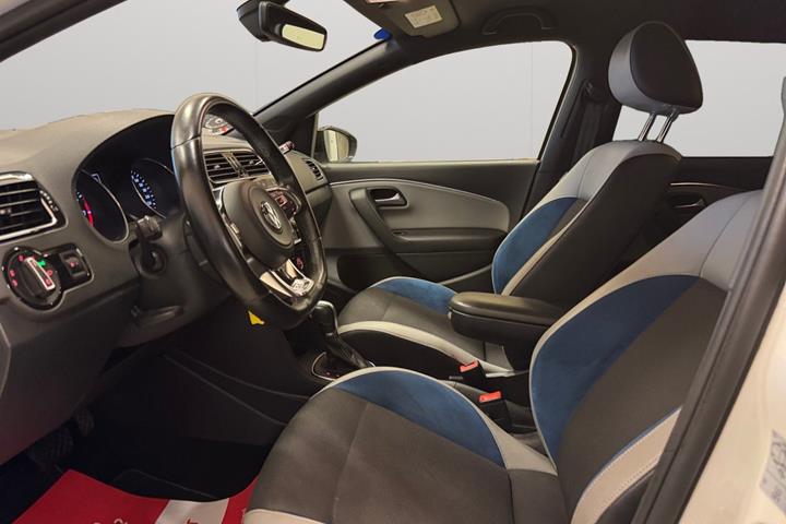 Hvid VW Polo fra 2015