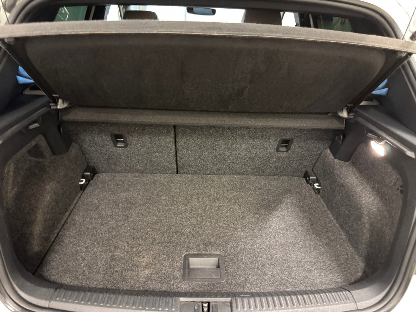 Hvid VW Polo fra 2015