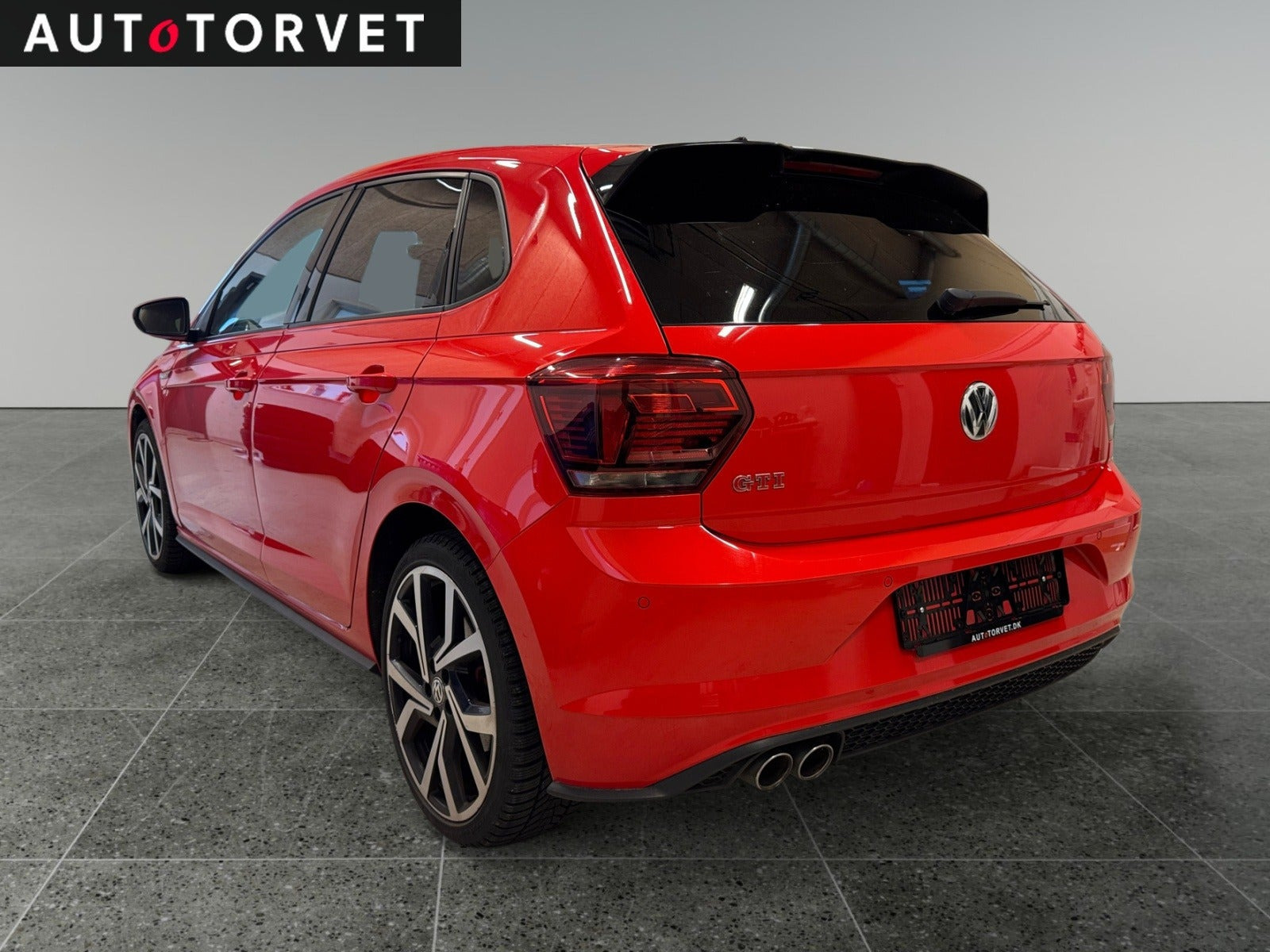 Rød VW Polo fra 2019