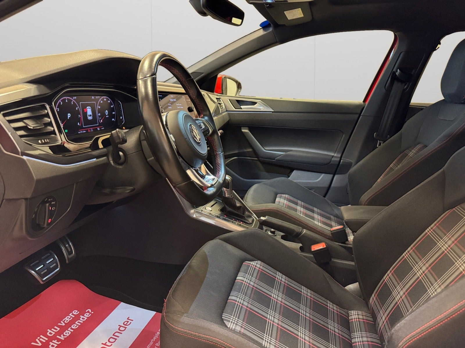 Rød VW Polo fra 2019