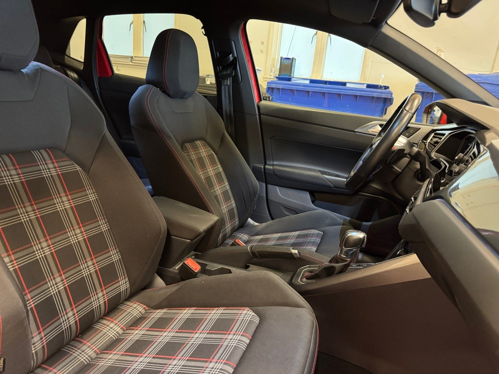 Rød VW Polo fra 2019
