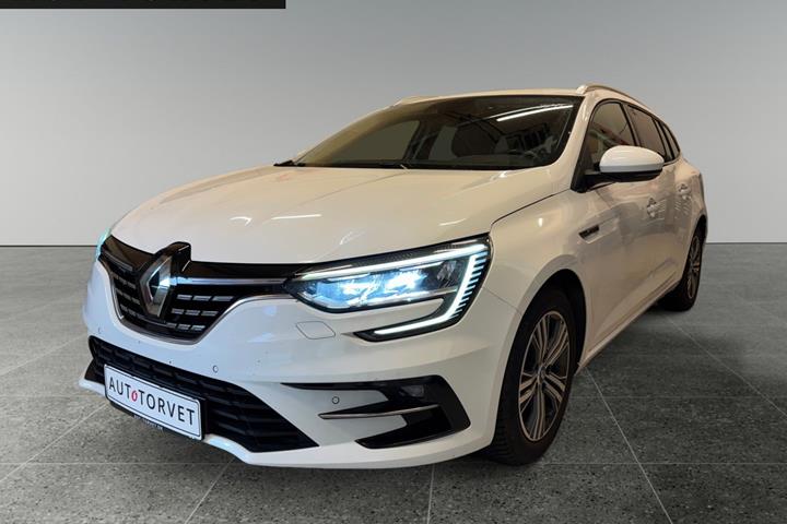 Hvid Renault Megane IV fra 2021 set udefra