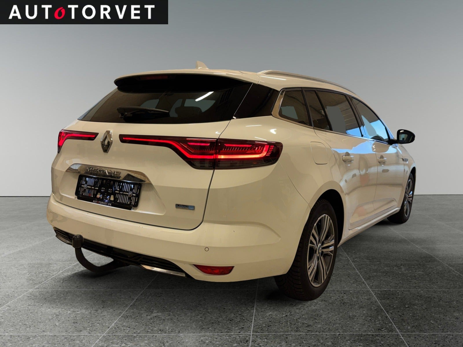 Hvid Renault Megane IV fra 2021