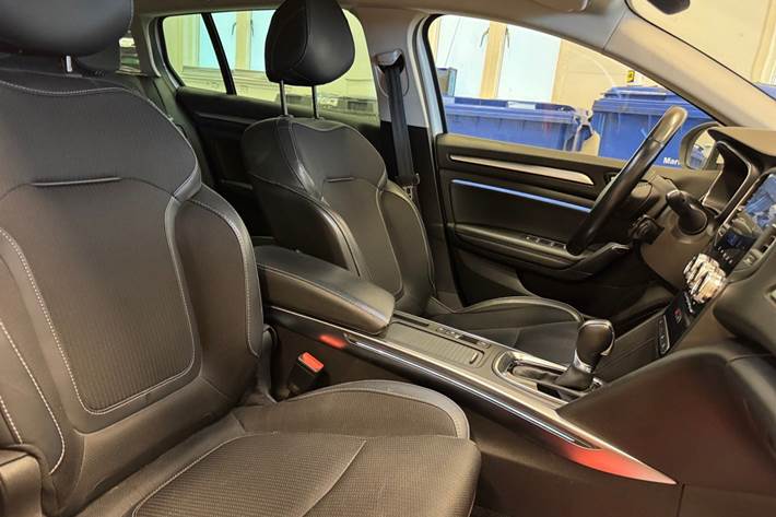 Hvid Renault Megane IV fra 2021