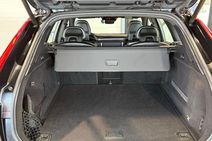undefined Volvo XC60 fra 2018