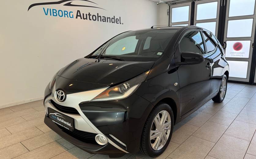 Toyota Aygo 1,0 VVT-i x-black