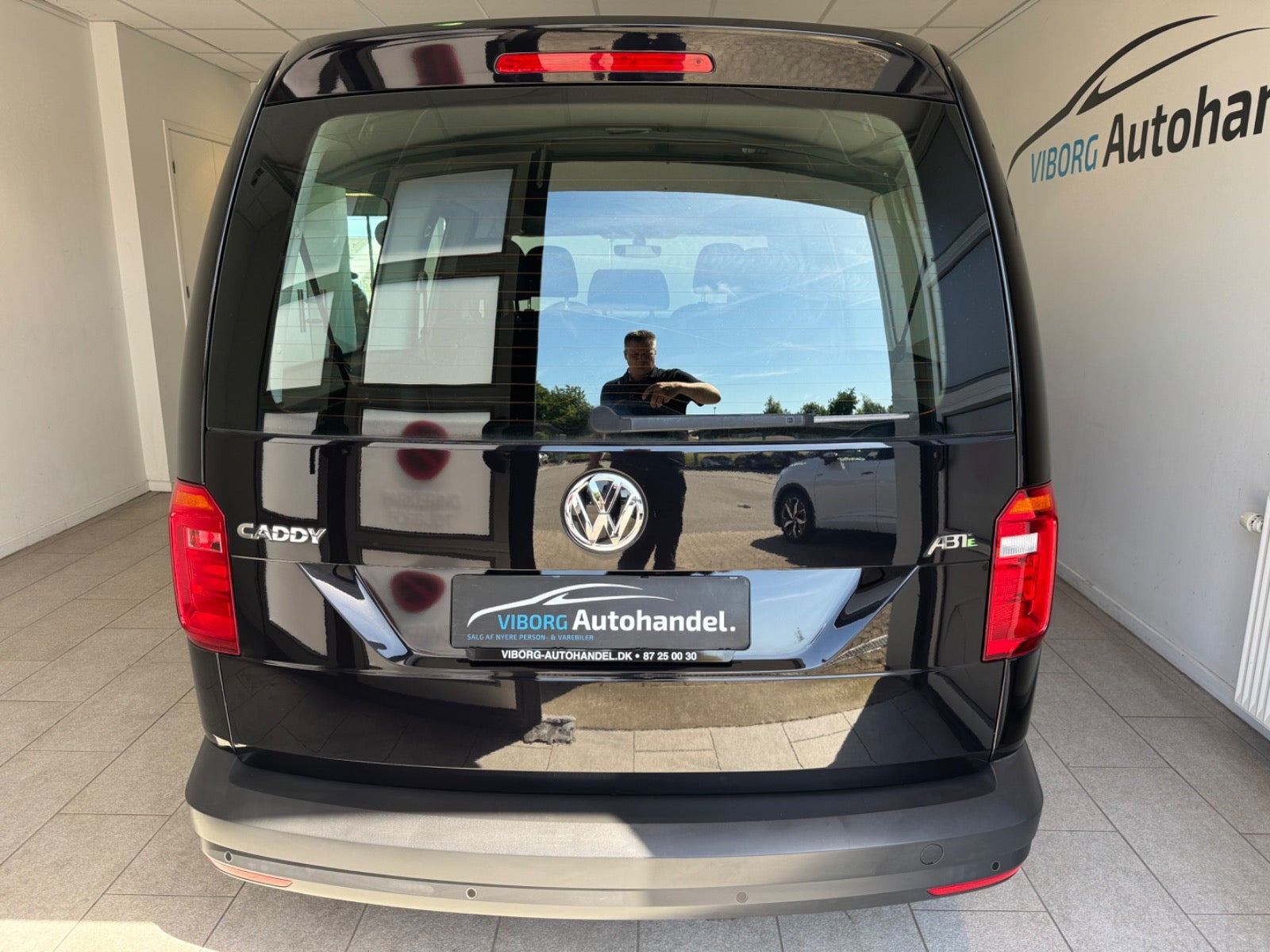 Sort VW e-Caddy Maxi fra 2021