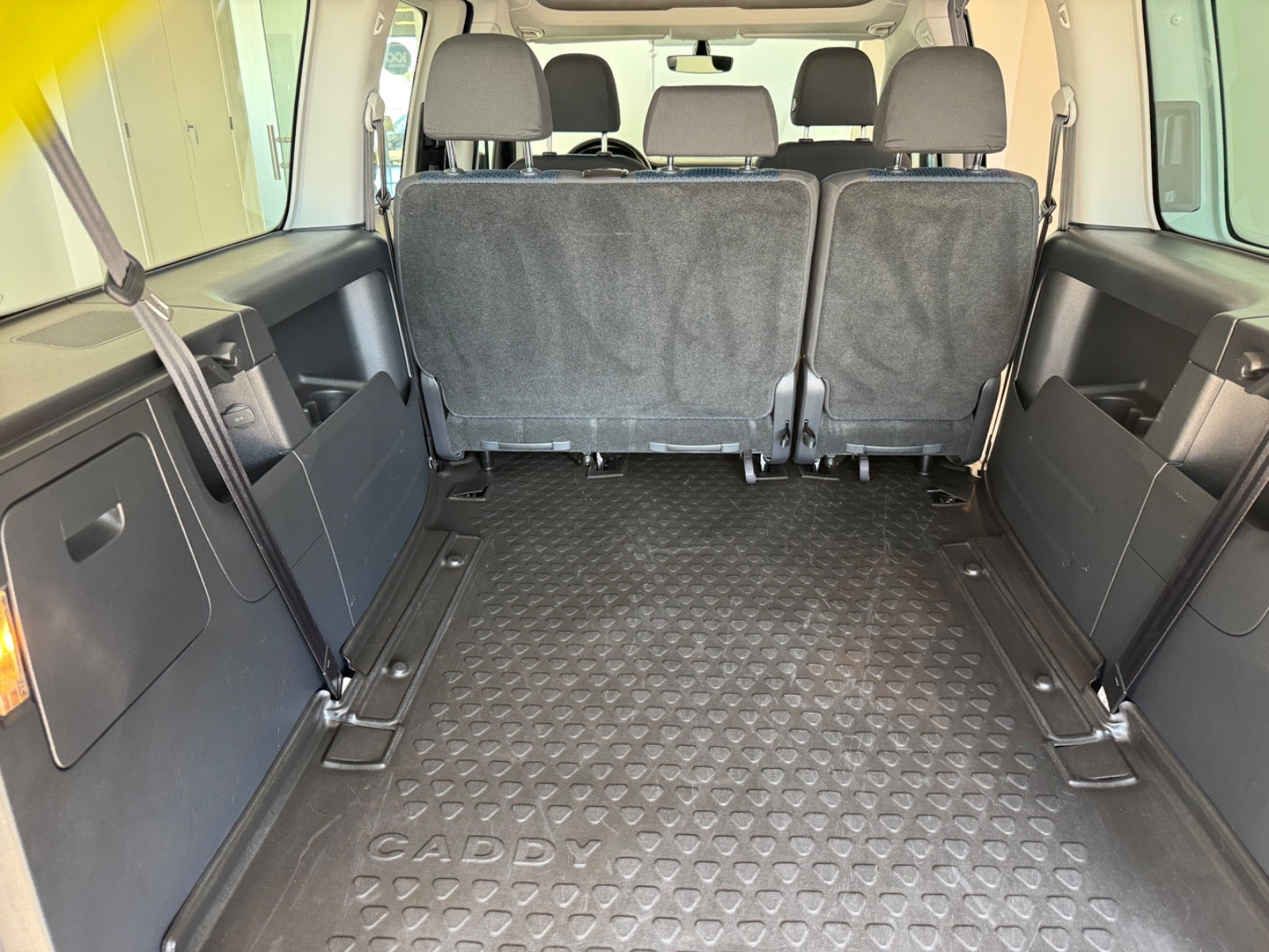 Sort VW e-Caddy Maxi fra 2021