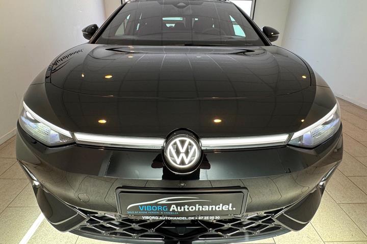 Sort VW ID.7 fra 2025