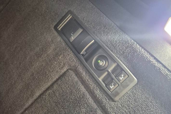 Sort BMW iX fra 2022