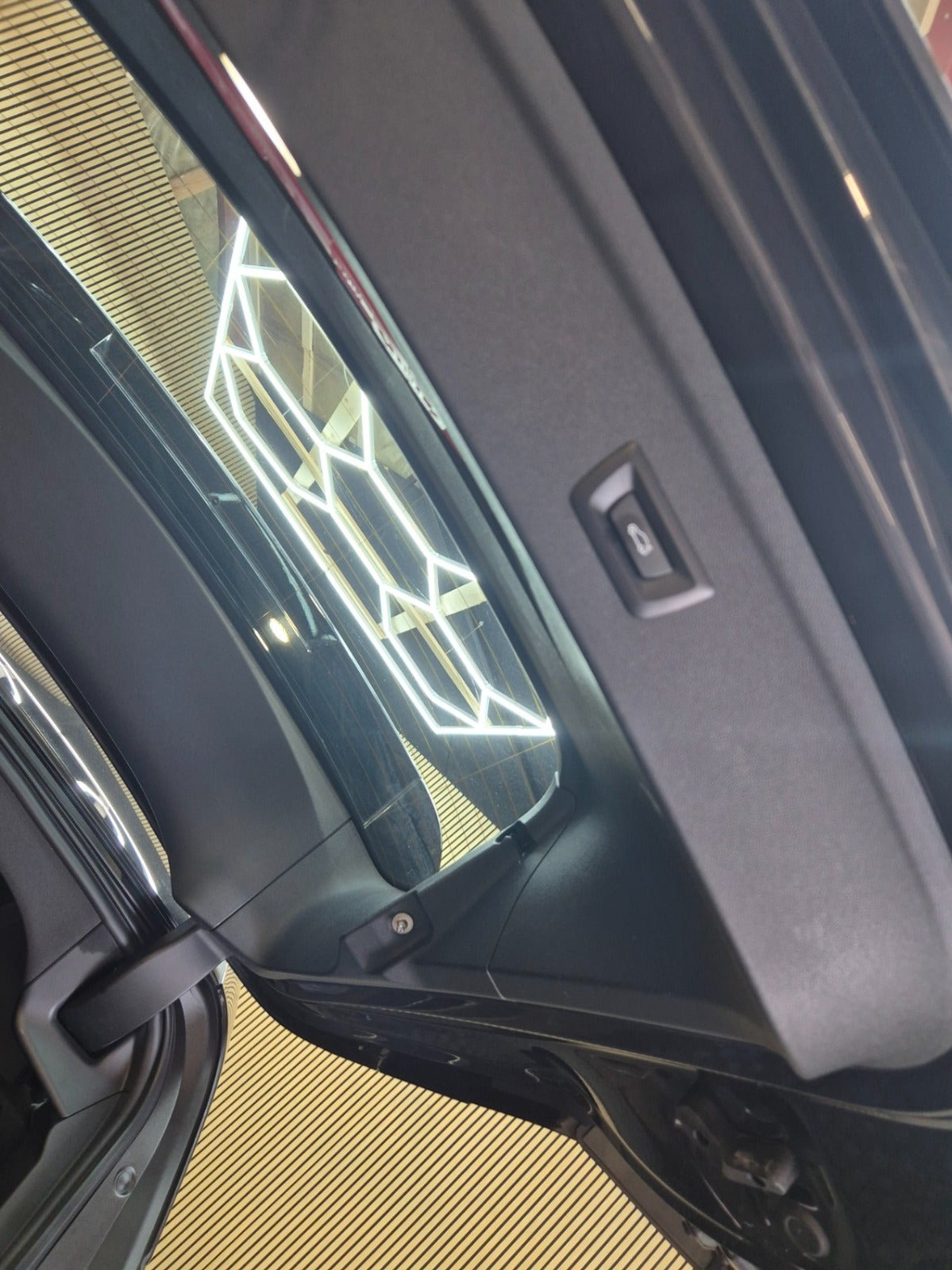 Sort BMW iX fra 2022