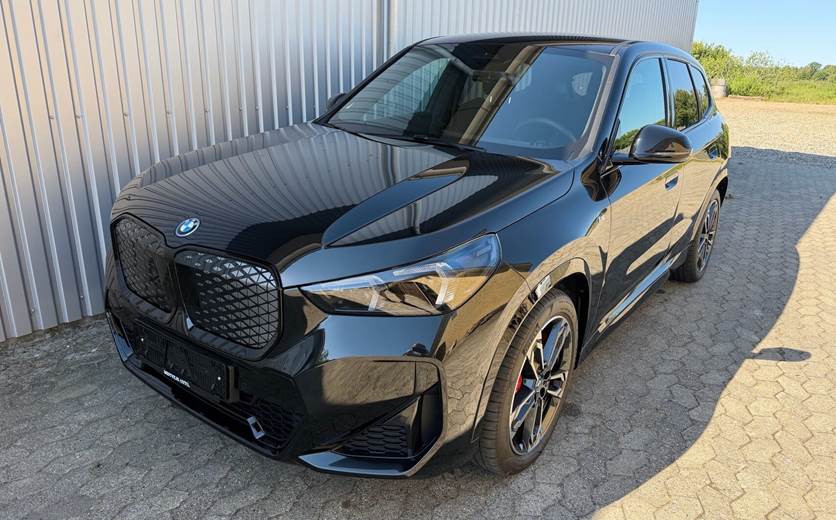 BMW iX1 xDrive30 EL M-Sport 4x4 313HK 5d Aut.